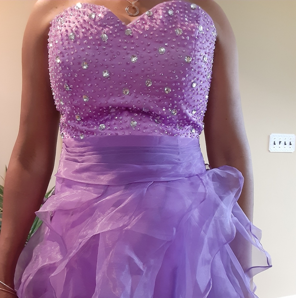 Strapless Sweatheart Ruffled A-Line Prom Dress
